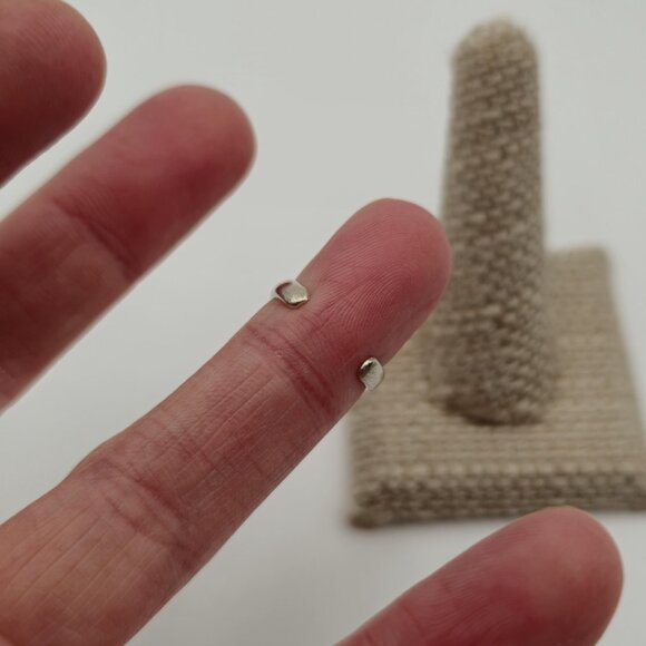 Size 3 Sterling Silver Plain Toe Ring A2907 - Picture 3 of 7